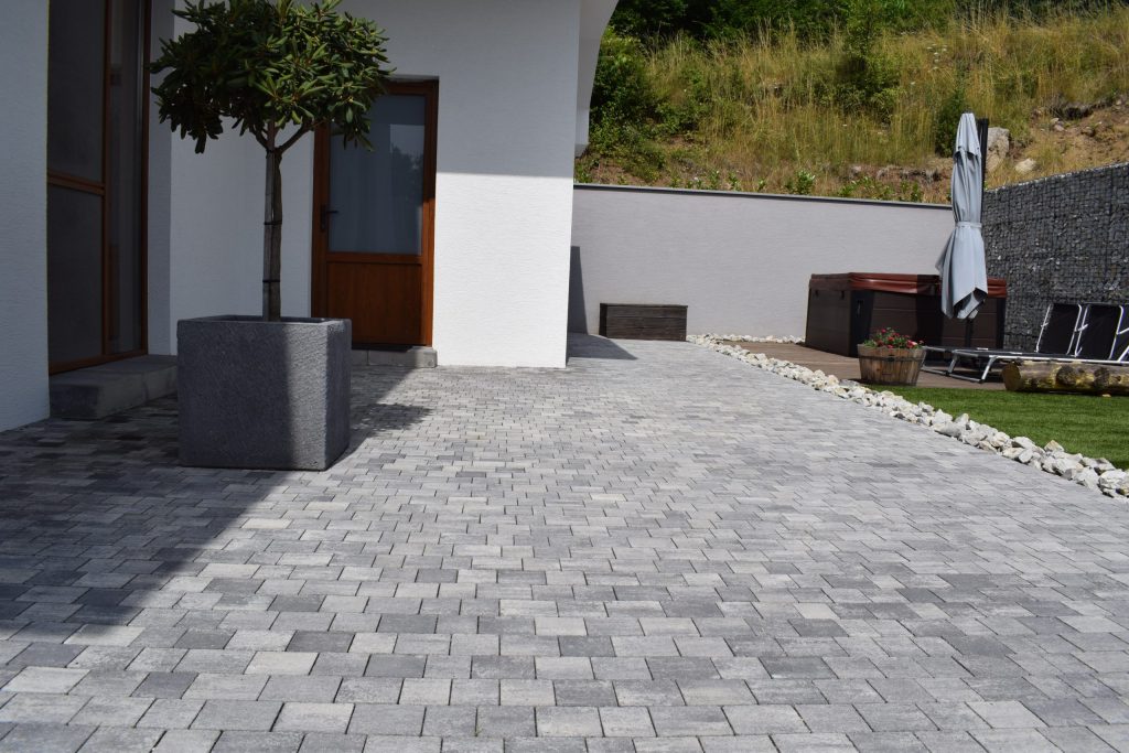 galeria dlazba bella piccola senso granito scaled 1