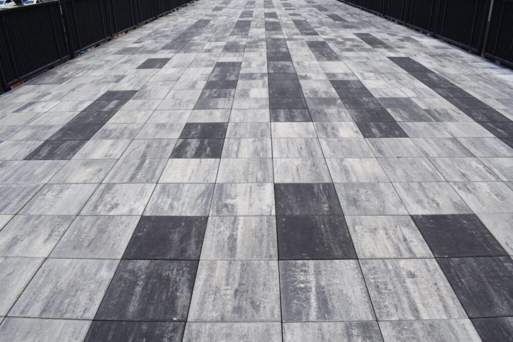 4.Terrazza naturo granitoblack shadow