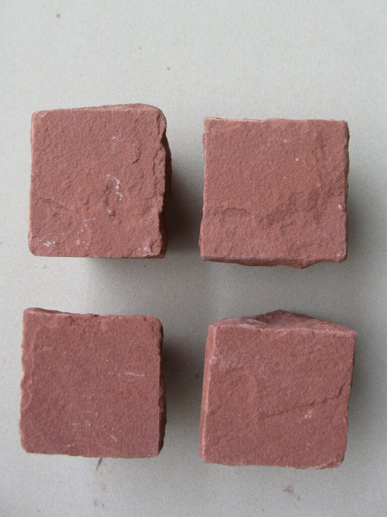 880Cobbles Red